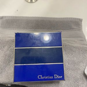 Used 3-4 times Christian Dior- discontinued starlight rose loose powder!